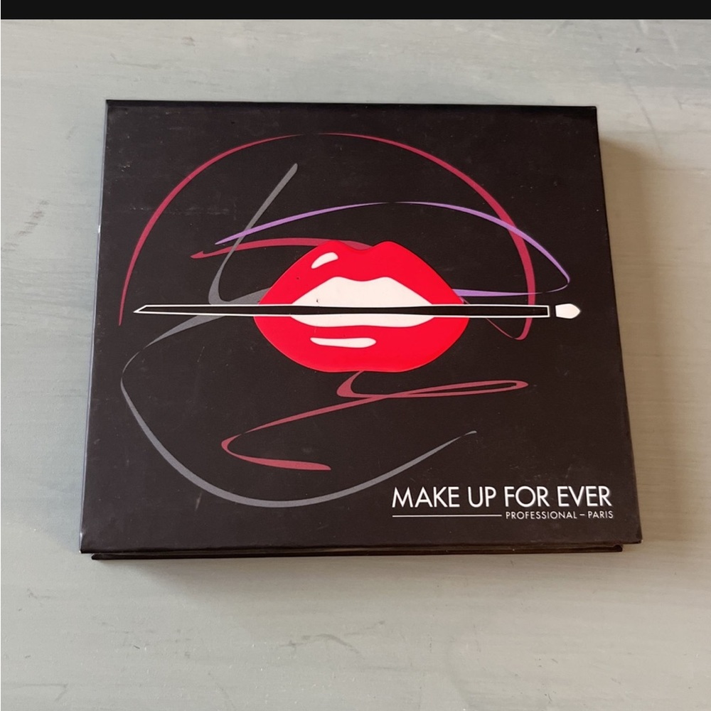 Makeup forever